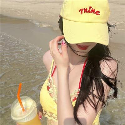 那女孩是谁 封面
